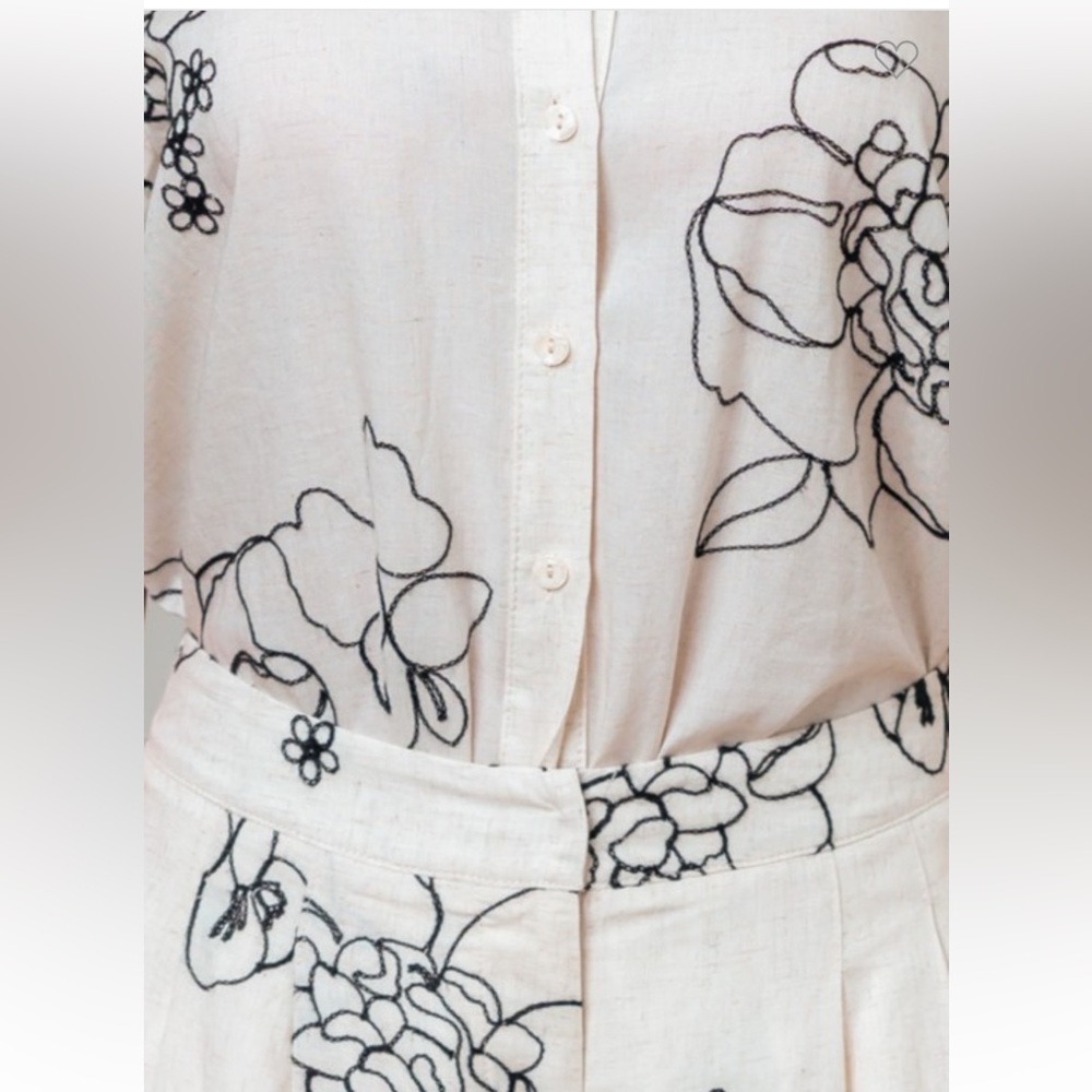 255. Embroidered Cream Floral Bubble sleeve Wide-Leg pants set - Picture 4 of 7